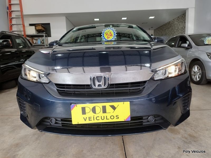 POLY VEÍCULOS
