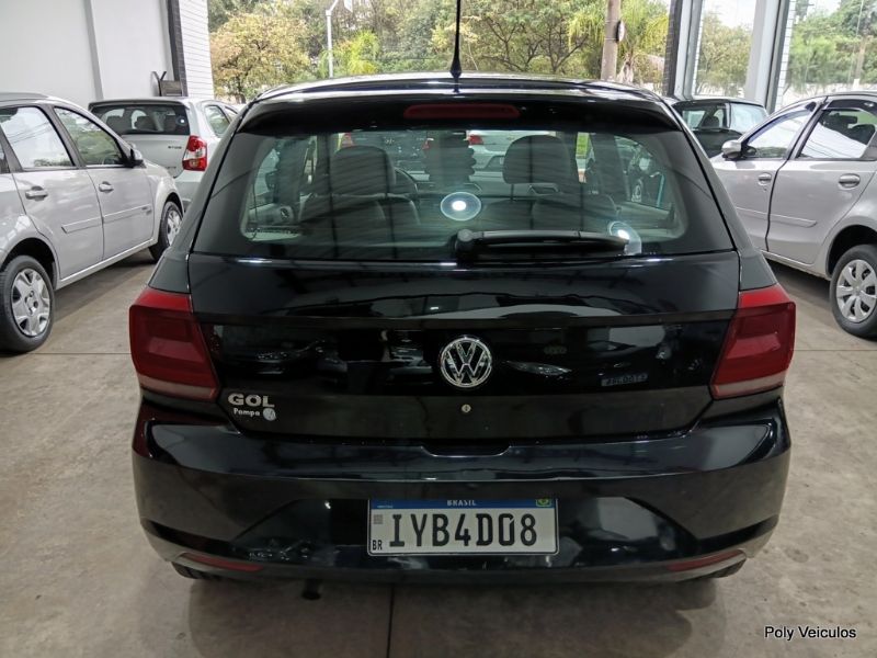 POLY VEÍCULOS