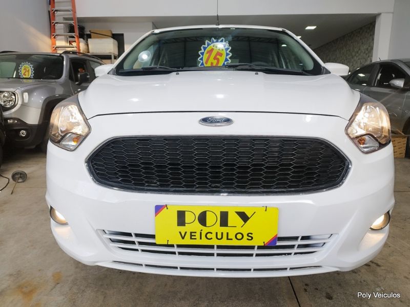POLY VEÍCULOS