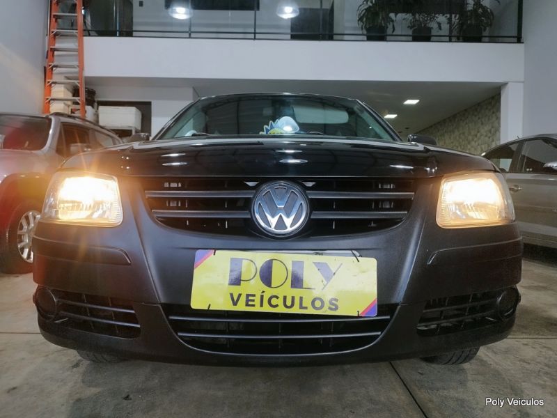 POLY VEÍCULOS