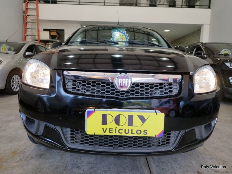 POLY VEÍCULOS