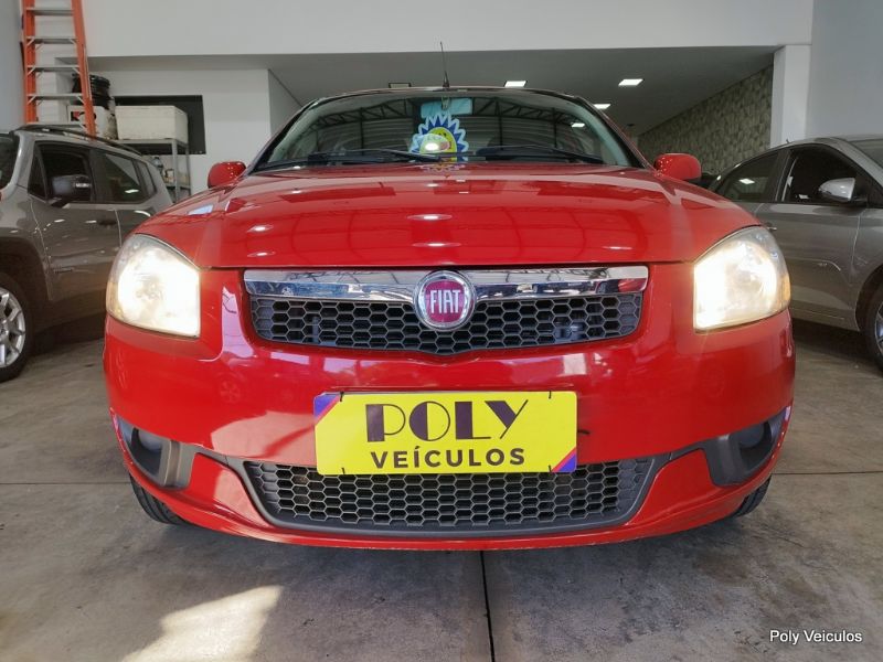 POLY VEÍCULOS